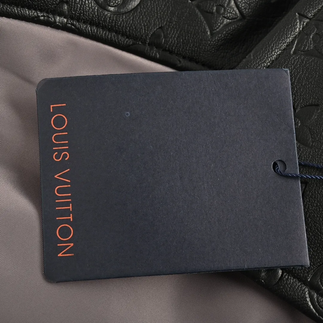 Louis Vuitton/